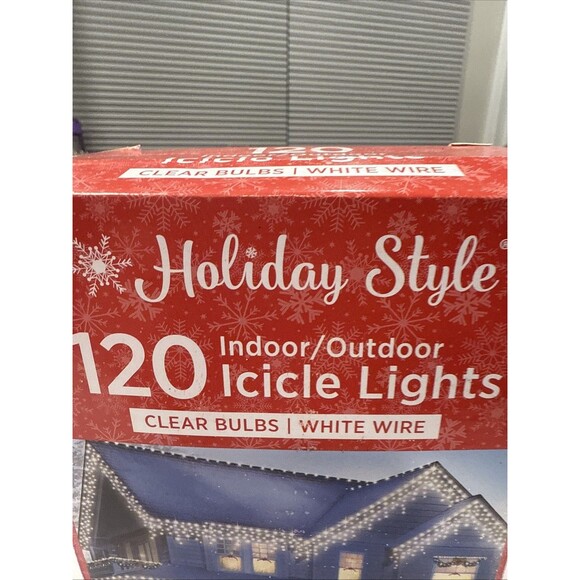 Holiday Style Indoor/Outdoor 120 Icicle Lights - Picture 2 of 5